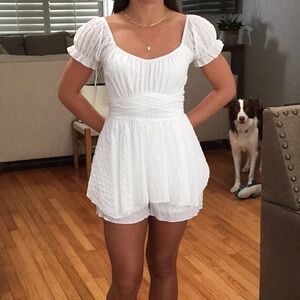 ALTARD STATE White Ruffled Short Sleeve Dress